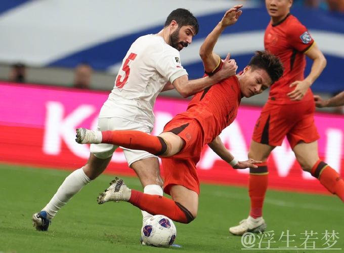 国足今晚世预赛末轮重庆主场对阵巴林 国足今晚世预赛末轮重庆主场对阵巴林